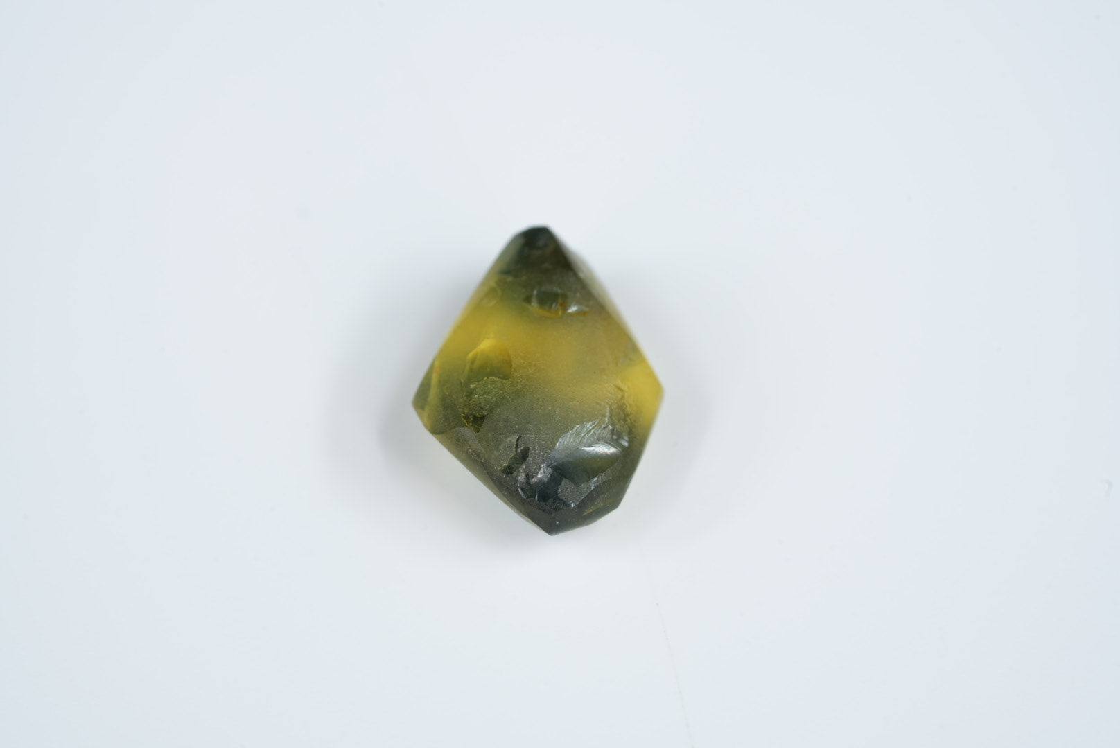 4.1ct Parti color Sapphire - Garba Tula, Kenya