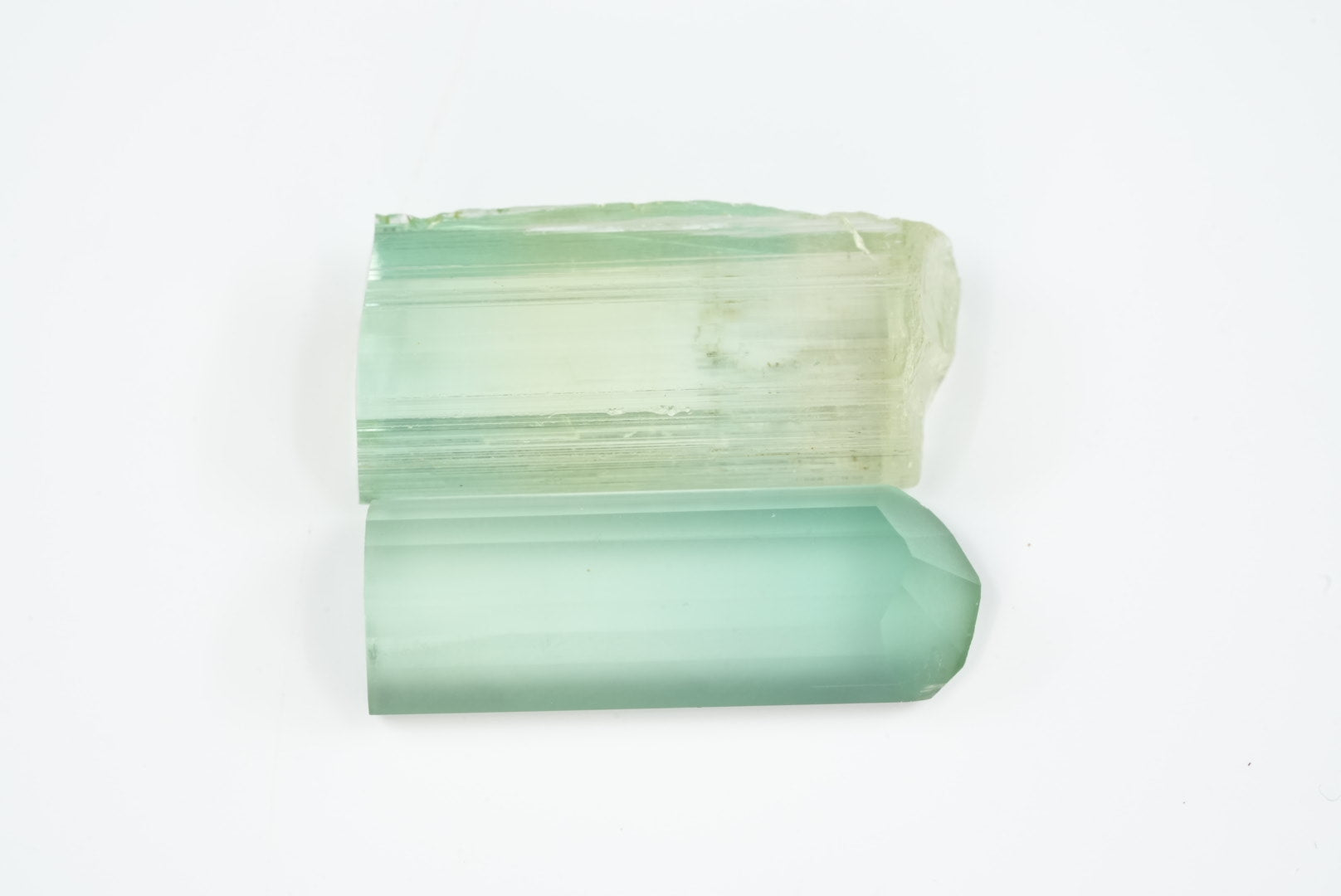 22.3ct Bi-color Tourmaline - Kivu, Congo