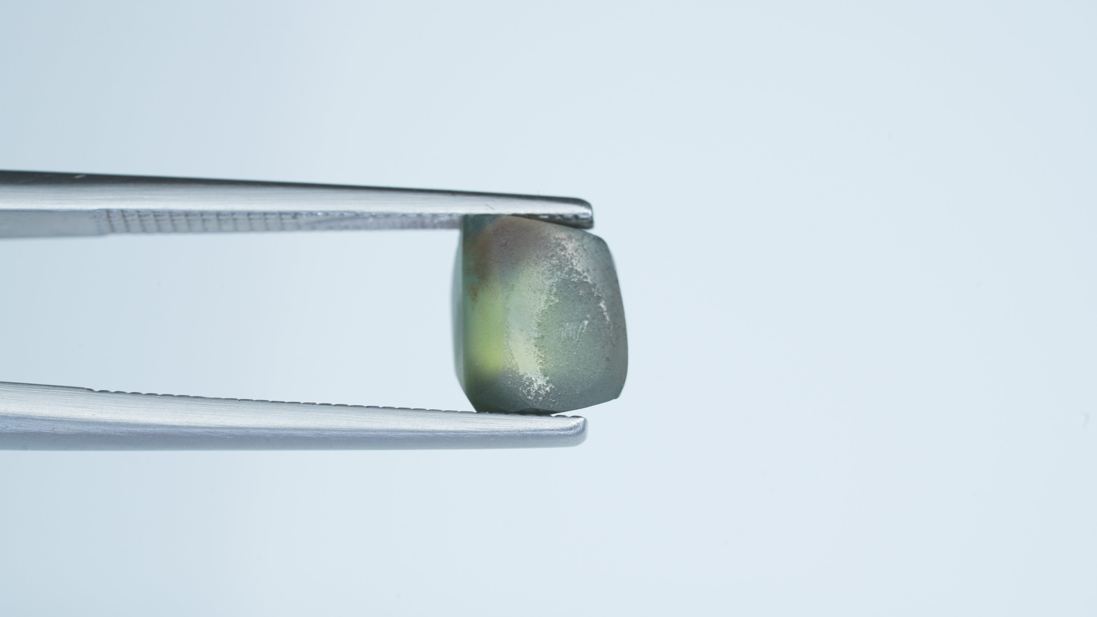 3.18ct Parti color Sapphire - Garba Tula, Kenya